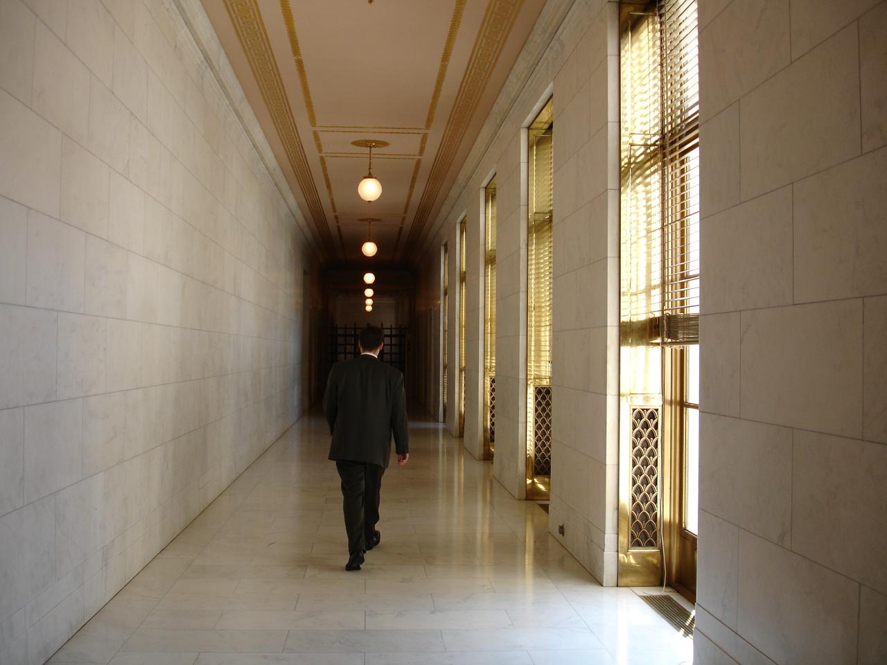 u-s-supreme-court-hallway-1224332